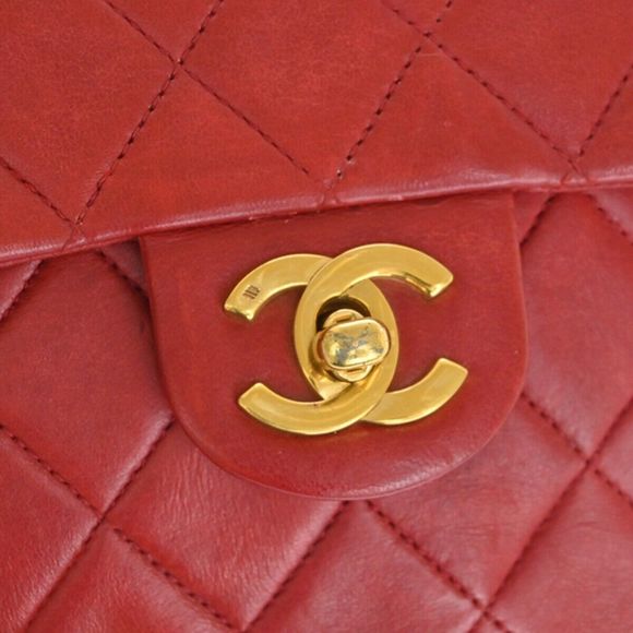CHANEL Mini matelasse Shoulder Bag - Picture 12 of 16